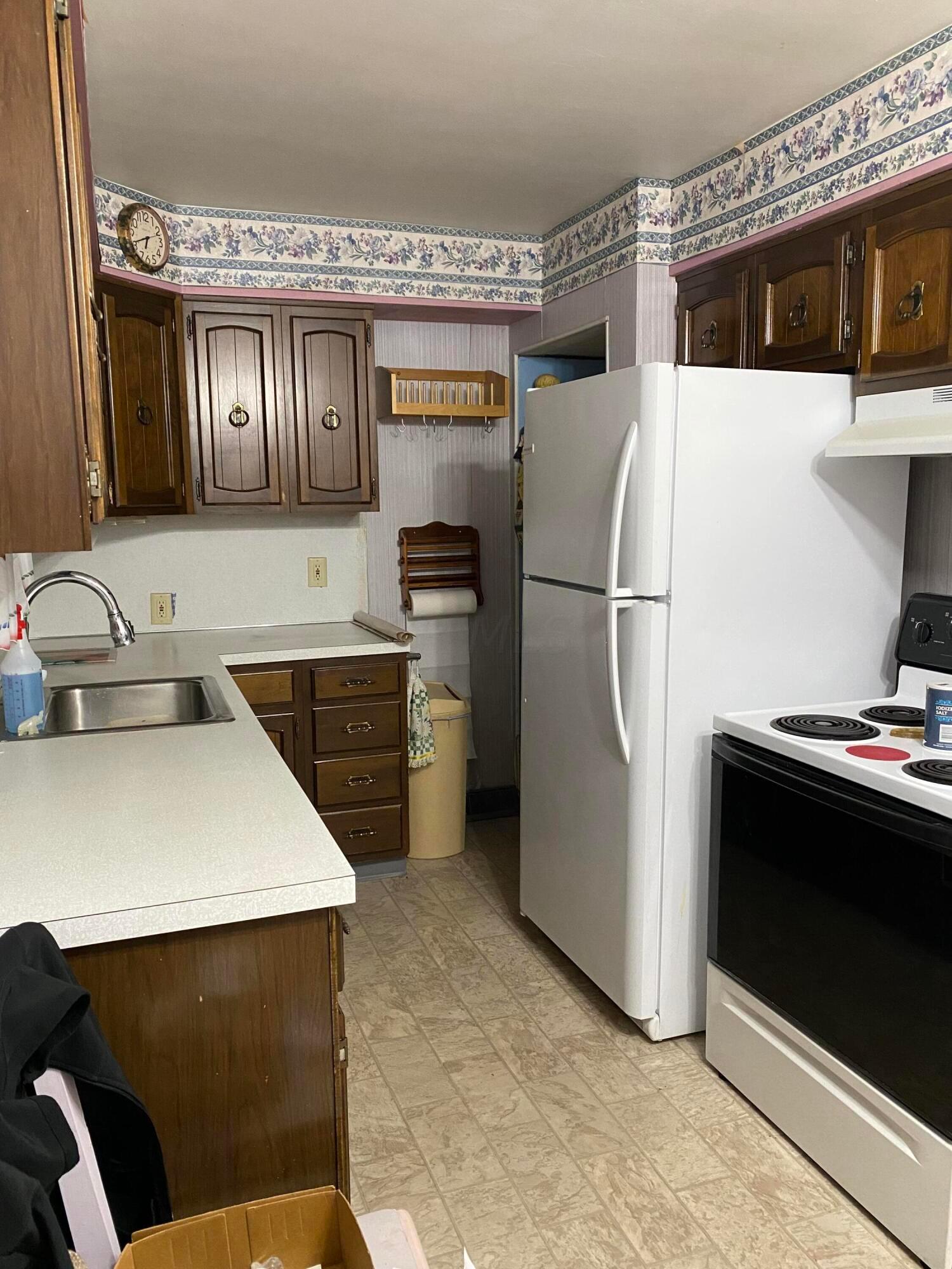 1748 Kenny Road Columbus, OH 43212 - Photo 7 of 26 Kitchen