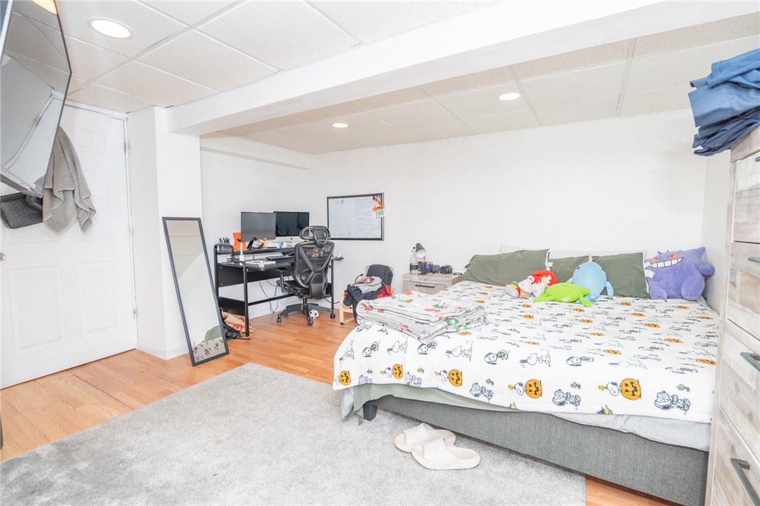 9 Farnum Avenue North Providence, RI 02911 - Photo 19 of 25