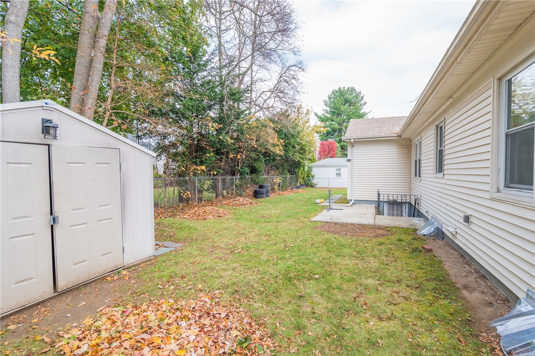 9 Farnum Avenue North Providence, RI 02911 - Photo 23 of 25