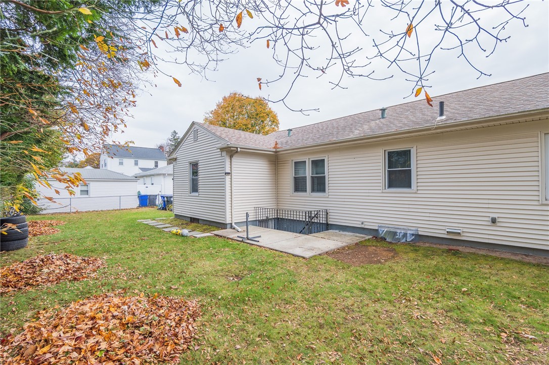 9 Farnum Avenue North Providence, RI 02911 - Photo 24 of 25