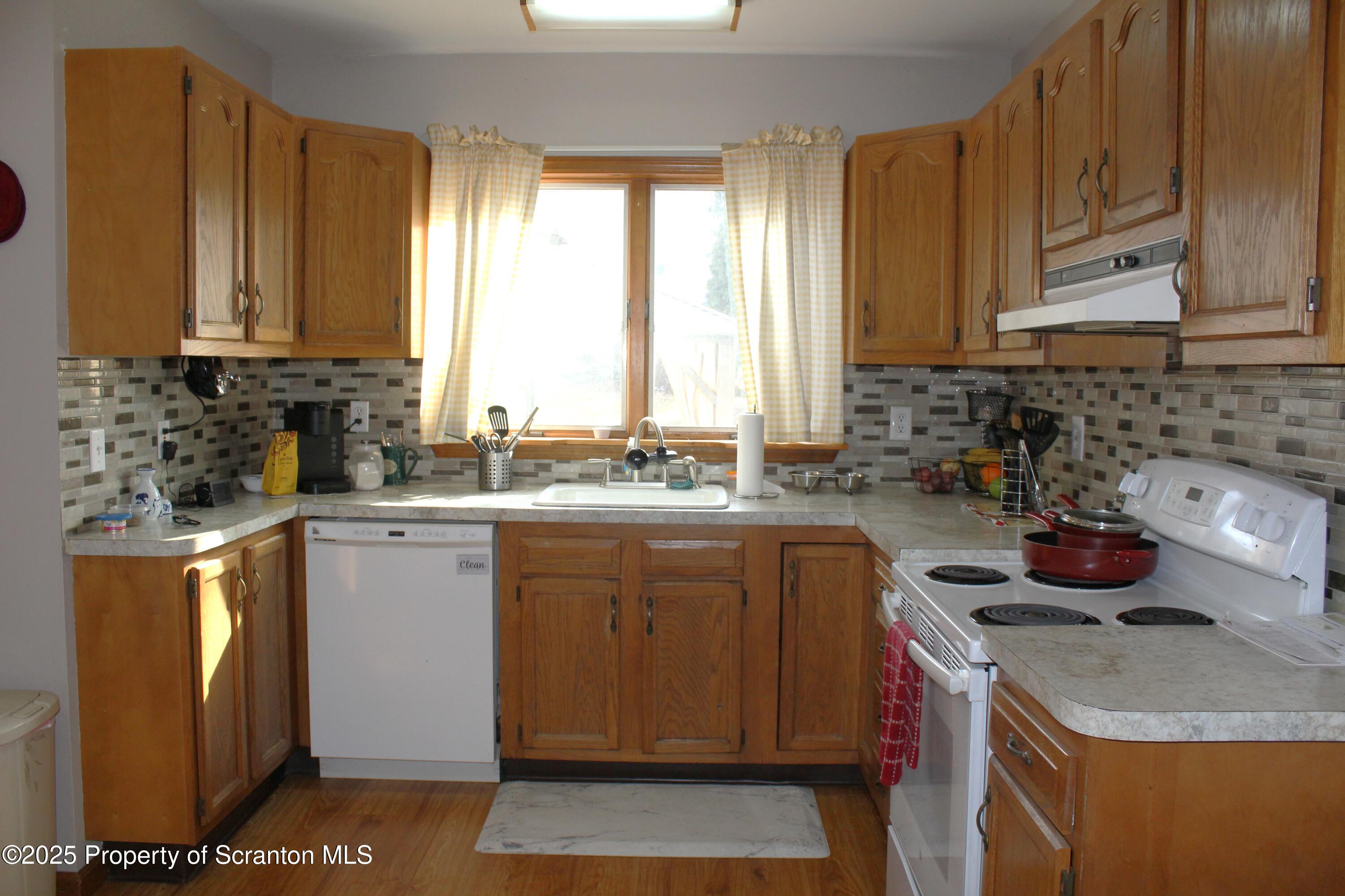 838 George Street Throop, PA 18512 - Photo 19 of 82 Kitchen