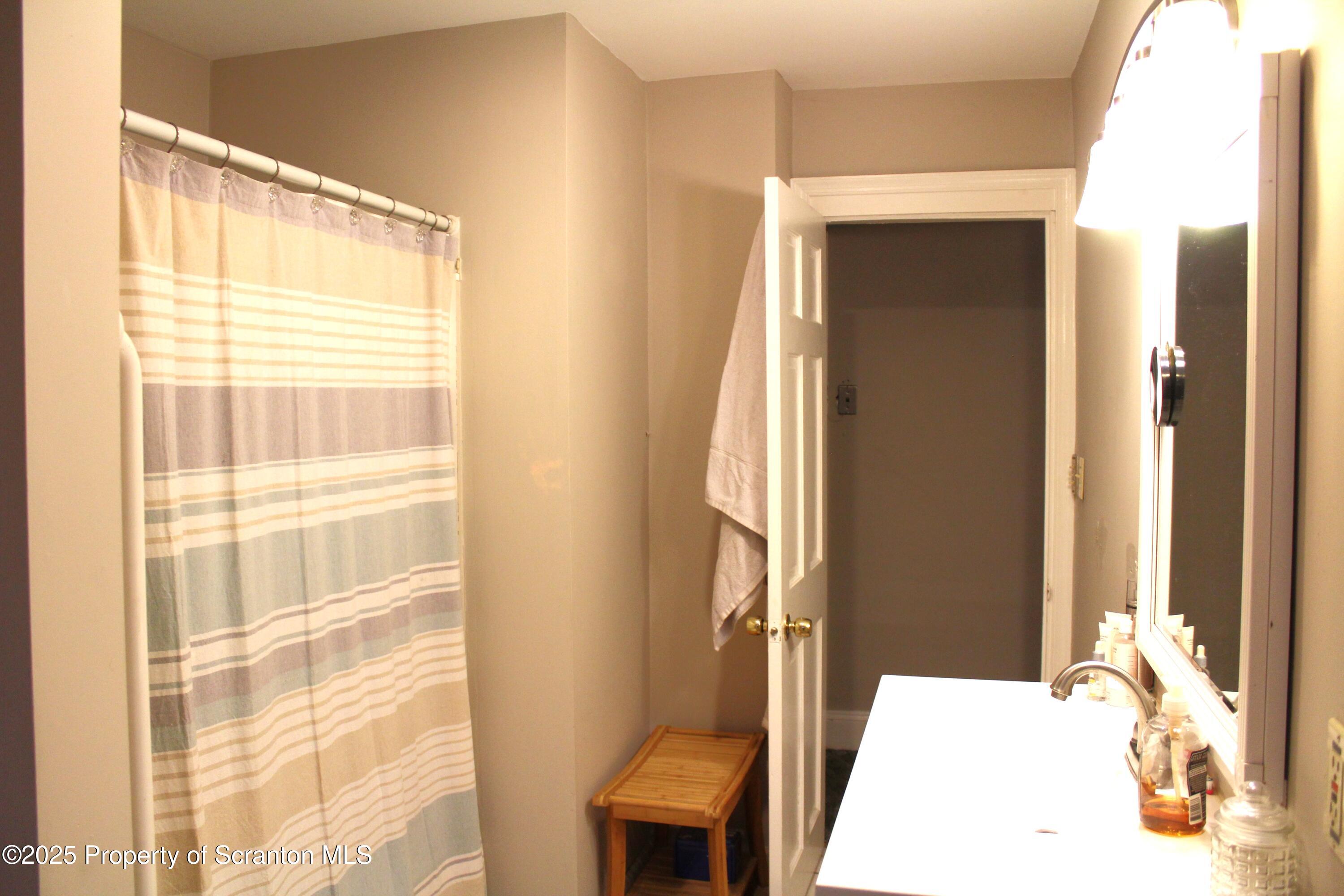 838 George Street Throop, PA 18512 - Photo 51 of 82 Full Bathroom