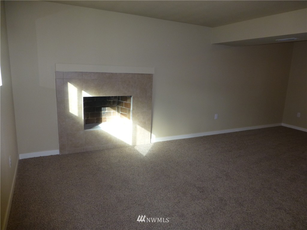 4949 Brasch Road Southeast Port Orchard, WA 98367 - Photo 11 of 21 Gallery Image 11