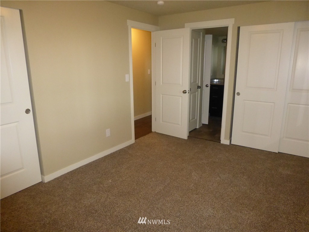 4949 Brasch Road Southeast Port Orchard, WA 98367 - Photo 9 of 21 Gallery Image 9
