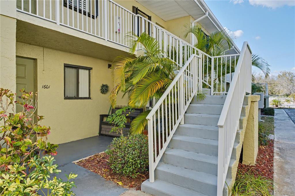 25225 Rampart Boulevard, Unit 1606 Punta Gorda, FL 33983 - Photo 14 of 34 a view of entryway