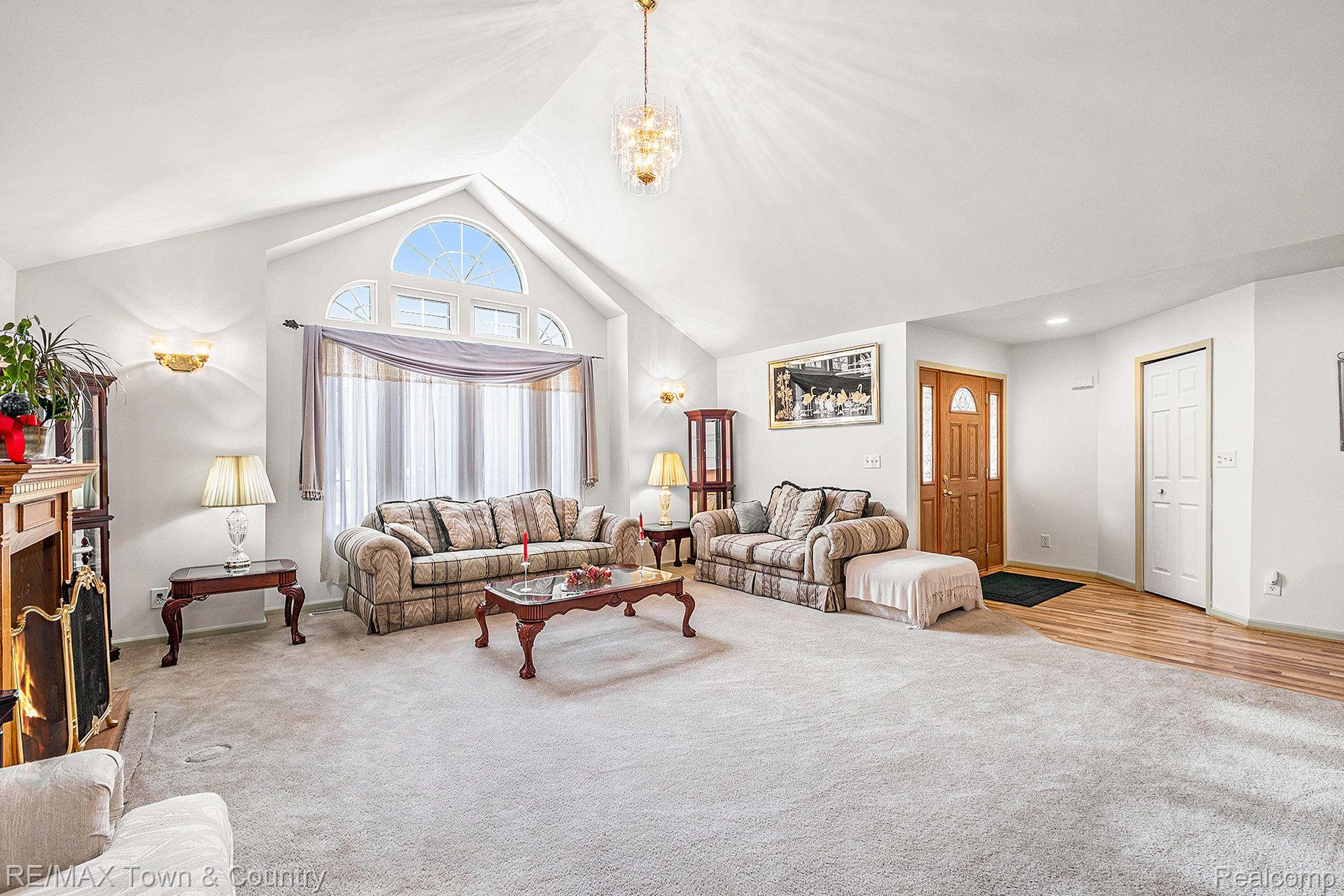 6300 East River Road Flushing, MI 48433 - Photo 11 of 30 Gallery Image 11
