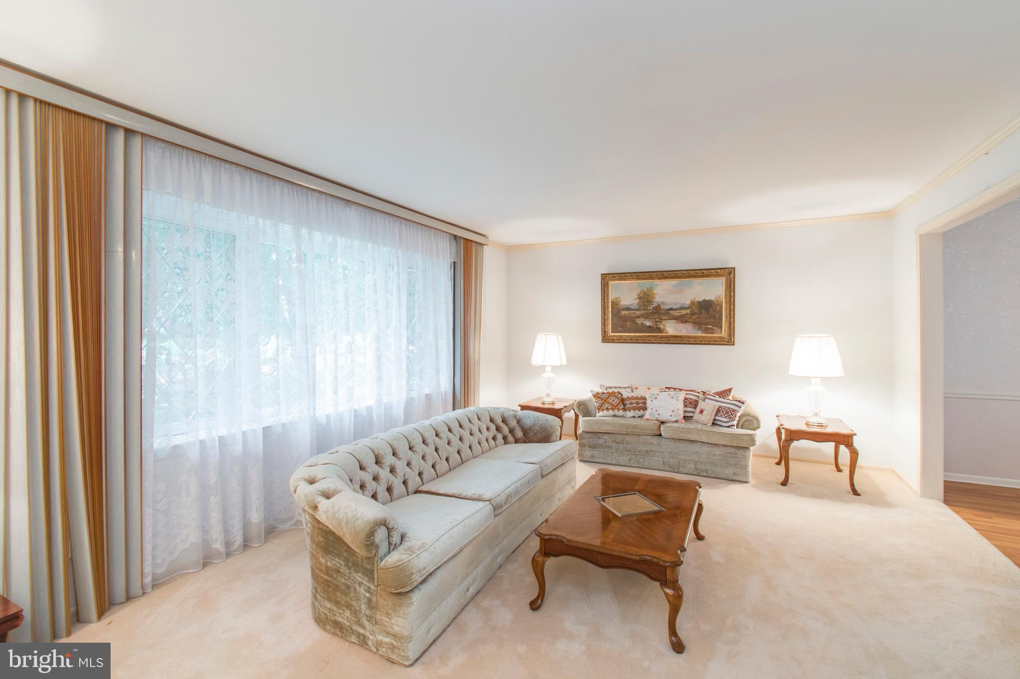 1634 Dublin Road Dresher, PA 19025 - Photo 2 of 29 Living Room