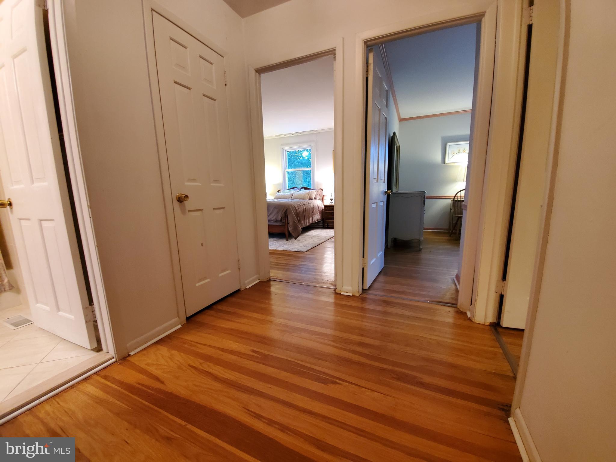 1634 Dublin Road Dresher, PA 19025 - Photo 17 of 29 Hallway w/ Linen Closet