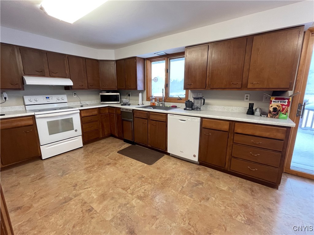 7495 East Taft Road Cicero, NY 13057 - Photo 16 of 46