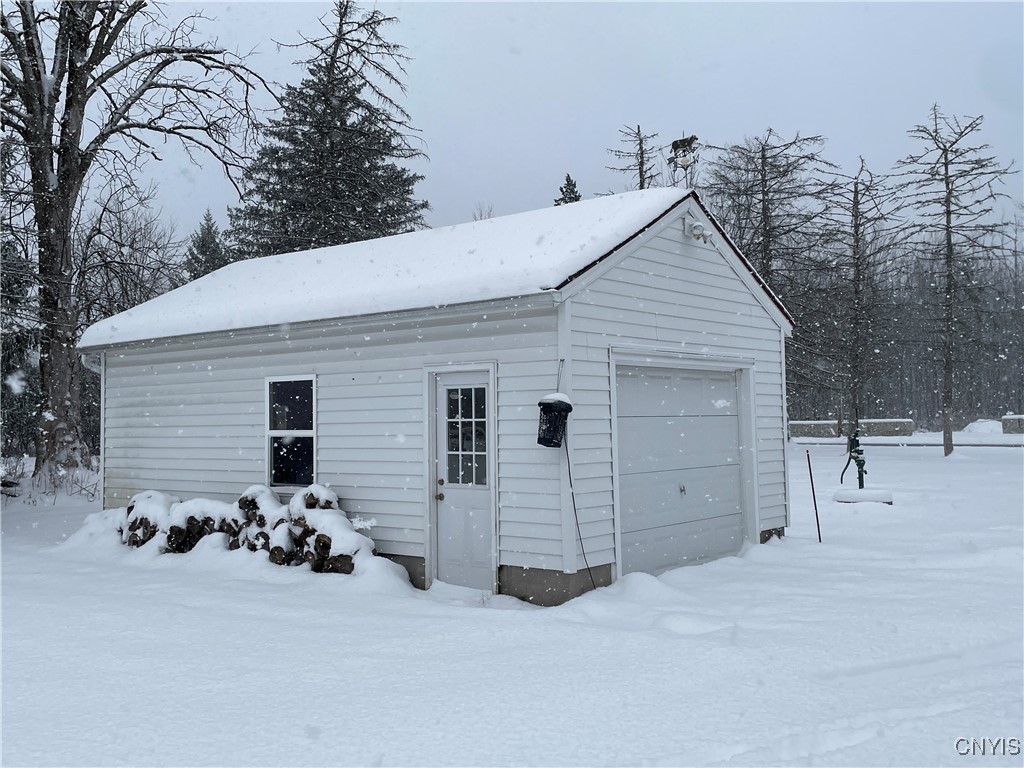 7495 East Taft Road Cicero, NY 13057 - Photo 5 of 46