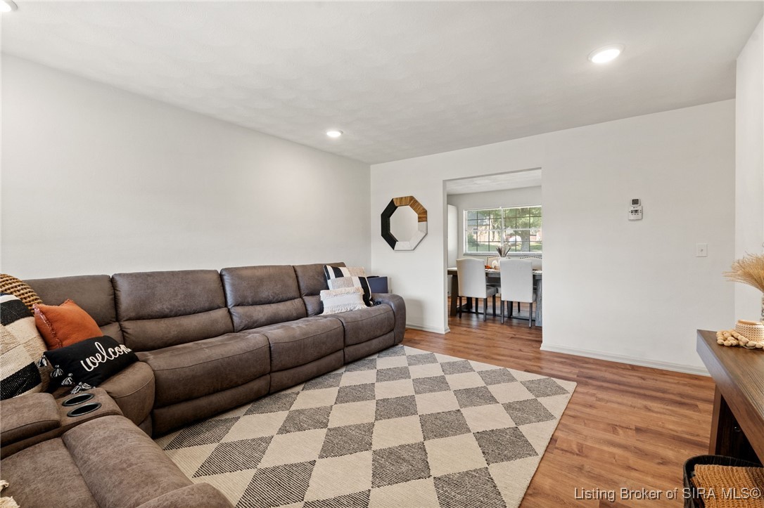 4536 Bethel Road Floyds Knobs, IN 47119 - Photo 4 of 32 Gallery Image 4