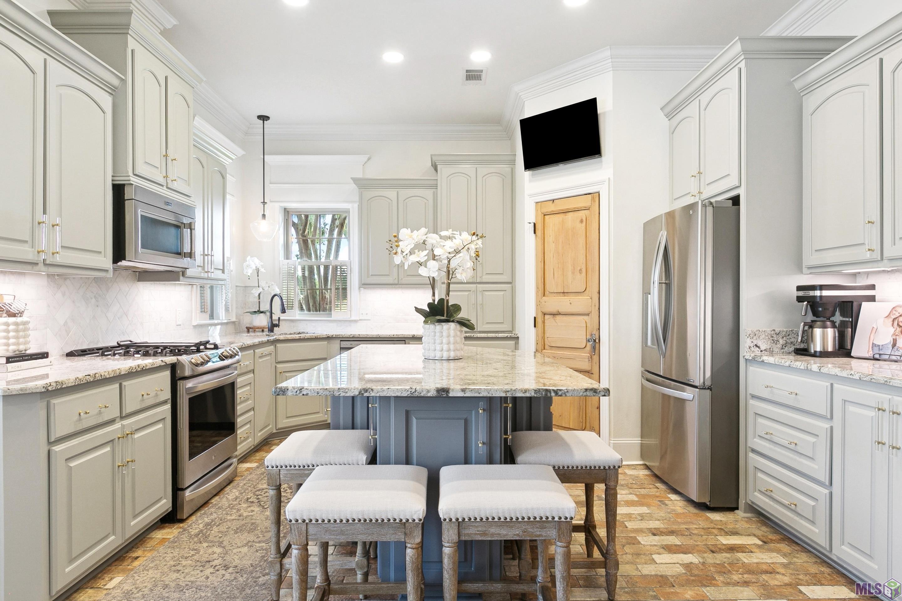 44388 Stringer Bridge Road St. Amant, LA 70774 - Photo 10 of 31