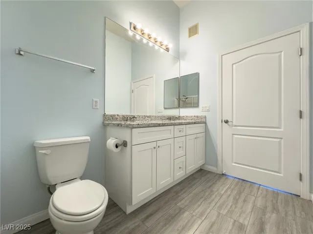 $1,575 | 2305 West Horizon Ridge Parkway, Unit 1421, Henderson, NV 89052