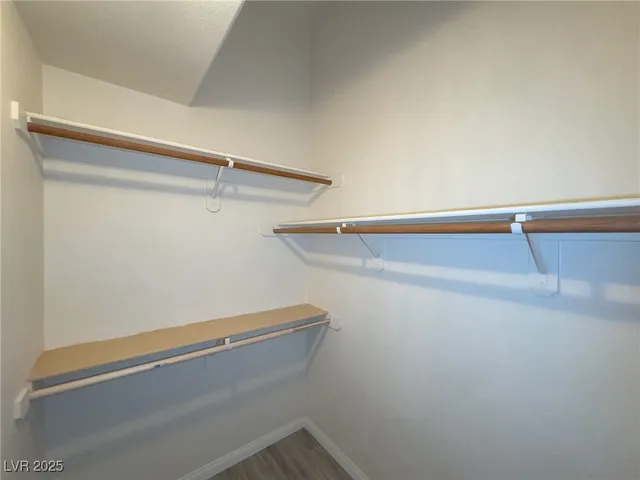 $1,575 | 2305 West Horizon Ridge Parkway, Unit 1421, Henderson, NV 89052