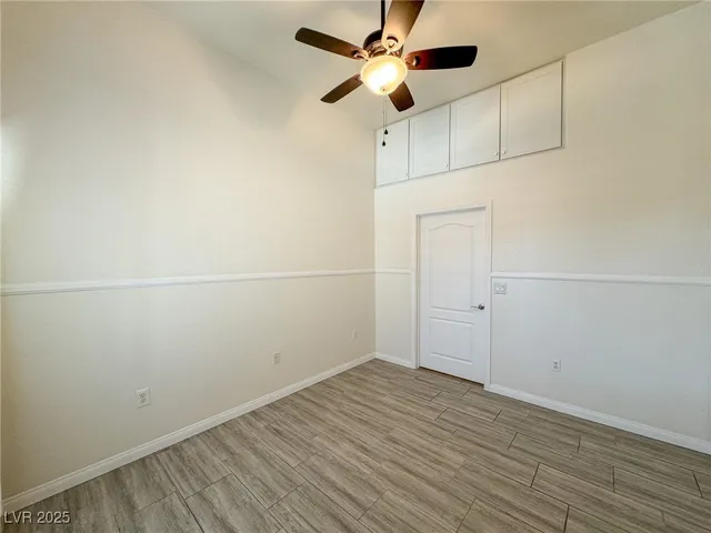 $1,575 | 2305 West Horizon Ridge Parkway, Unit 1421, Henderson, NV 89052