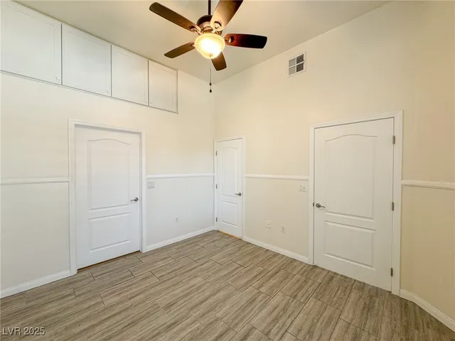 $1,575 | 2305 West Horizon Ridge Parkway, Unit 1421, Henderson, NV 89052