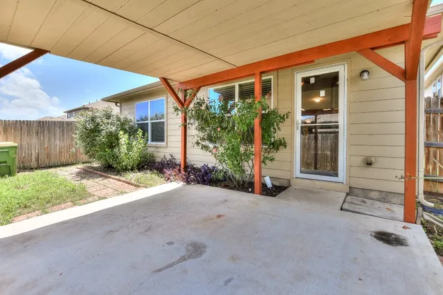 $1,950 | 14513 Callan Court, Manor, TX 78653