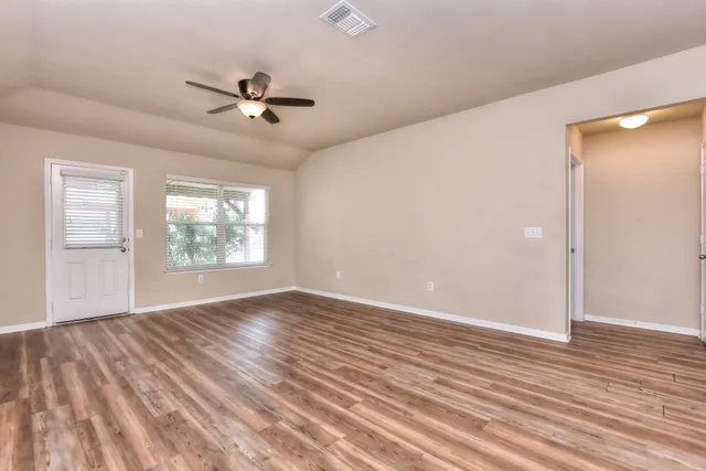 $1,925 | 14513 Callan Court, Manor, TX 78653