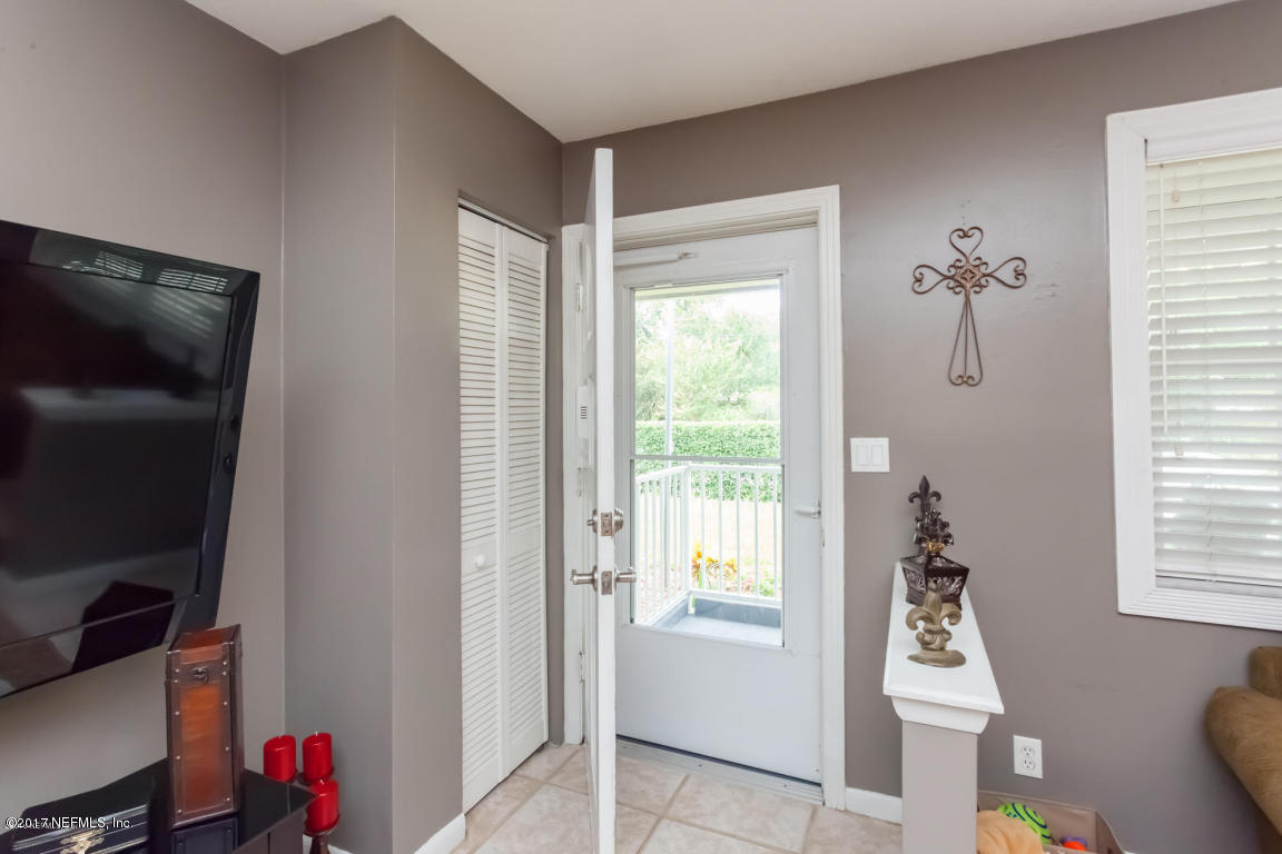 10606 Hemming Road Jacksonville, FL 32225 - Photo 11 of 26 great room 2
