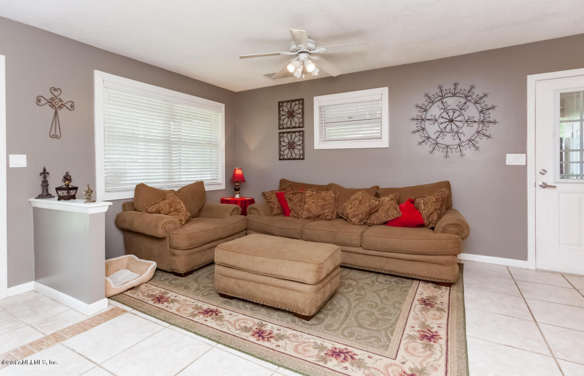 10606 Hemming Road Jacksonville, FL 32225 - Photo 14 of 26 great room 3 - Copy