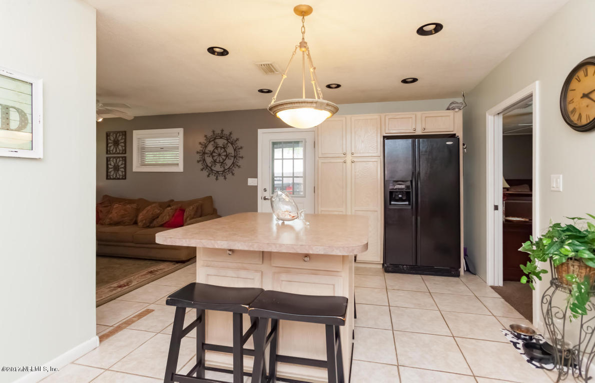 10606 Hemming Road Jacksonville, FL 32225 - Photo 15 of 26 eatin kitchen