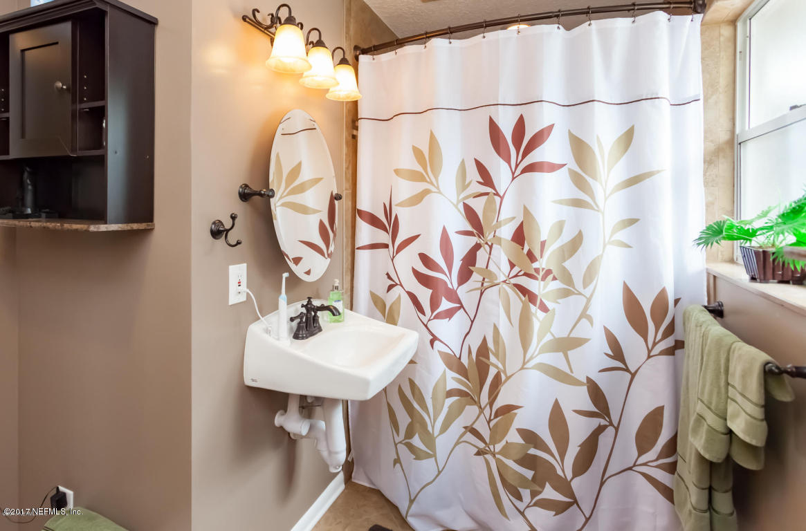 10606 Hemming Road Jacksonville, FL 32225 - Photo 22 of 26 master bath - Copy