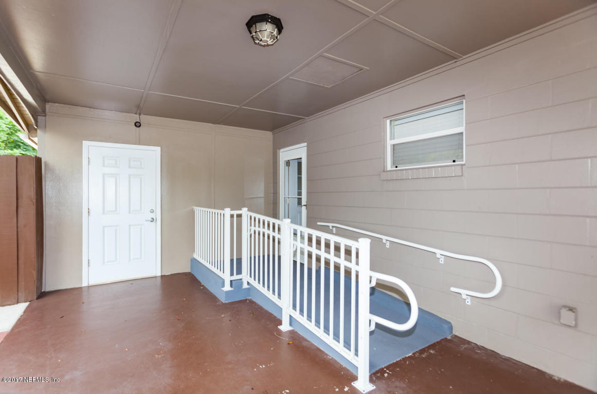 10606 Hemming Road Jacksonville, FL 32225 - Photo 3 of 26 carport
