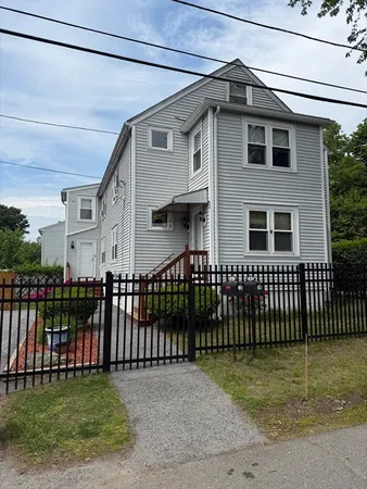 $2,300 | 12 Curtis Street, Unit 1, Methuen, MA 01844