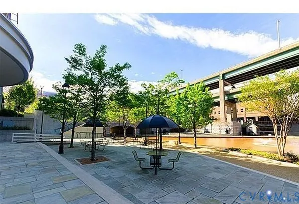 $3,200 | 301 Virginia Street, Unit U906, Richmond, VA 23219