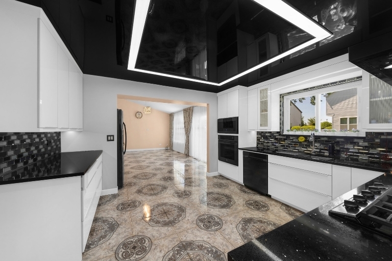 264 North Southport Road Mundelein, IL 60060 - Photo 5 of 9