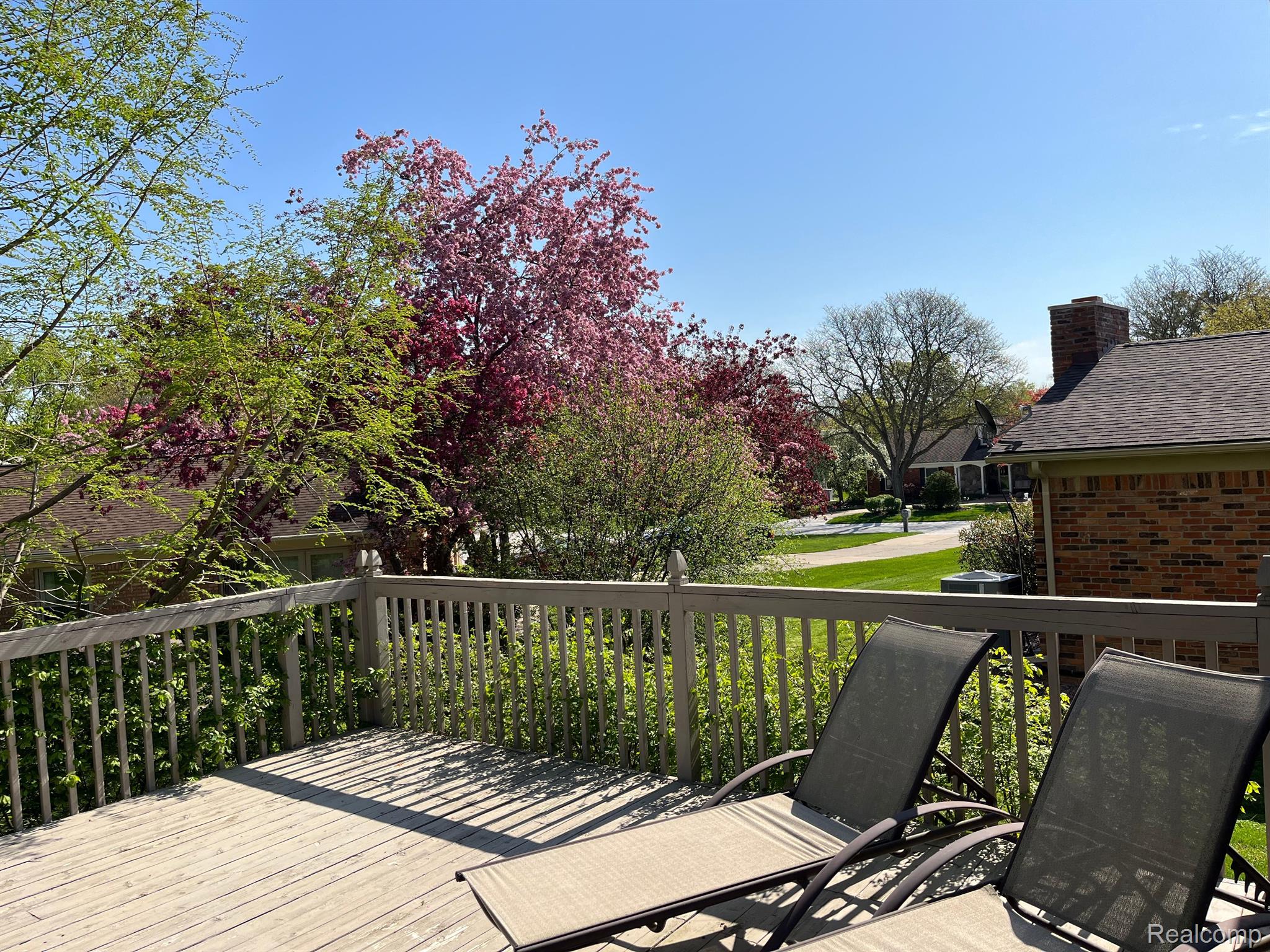 34252 Old Timber Road Farmington, MI 48331 - Photo 6 of 24 Deck View