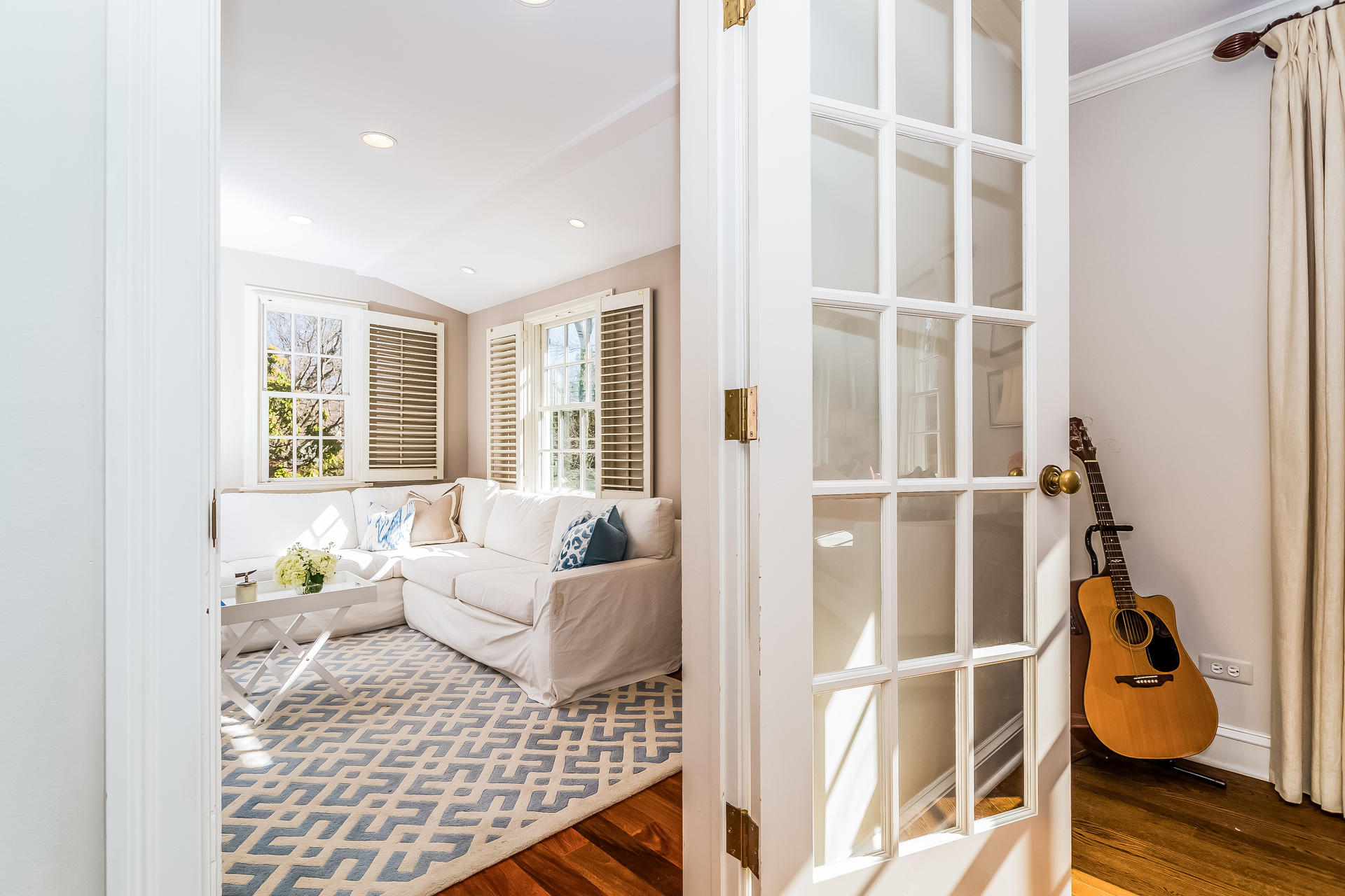27 Sunset Road Darien, CT 06820 - Photo 12 of 41 a living room with furniture and a window