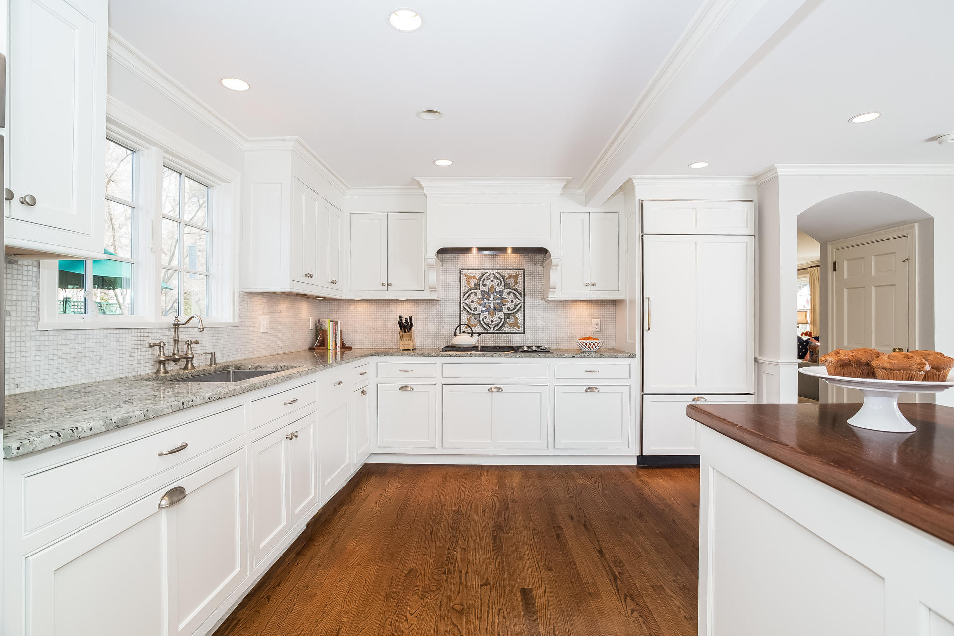 27 Sunset Road Darien, CT 06820 - Photo 4 of 41 a kitchen with sink stove and refrigerator
