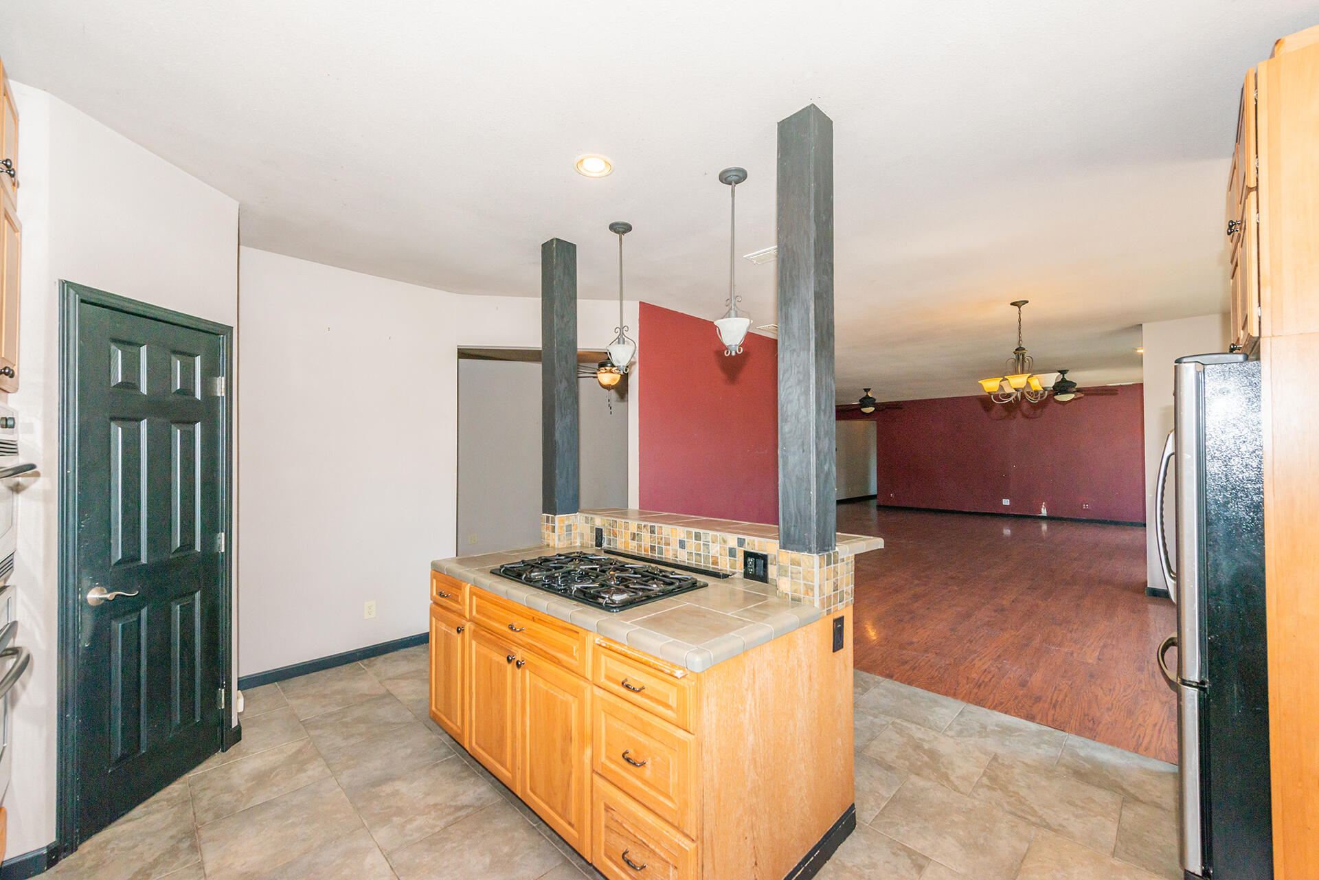 13575 Gas Point Road Igo, CA 96047 - Photo 21 of 59 Kitchen