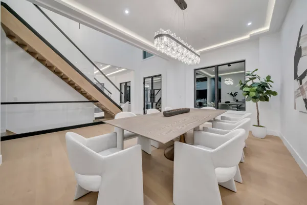 $2,599,995 | 801 Godwin Road, Paramus, NJ 07652