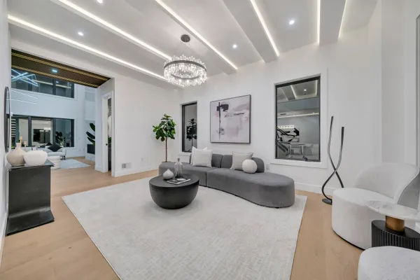 $2,599,995 | 801 Godwin Road, Paramus, NJ 07652