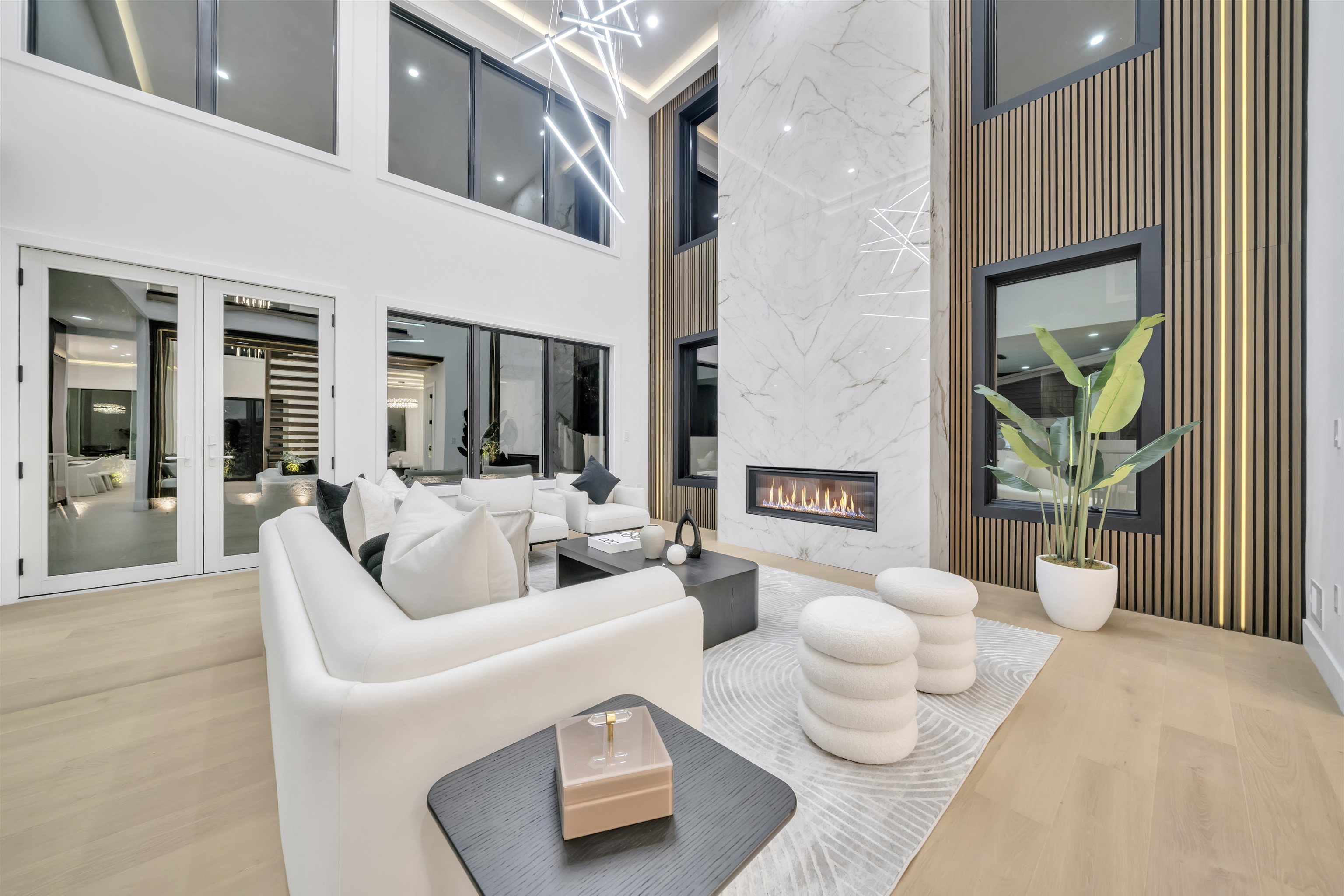 801 Godwin Road Paramus, NJ 07652 - Photo 18 of 50 a living room with furniture and a potted plant