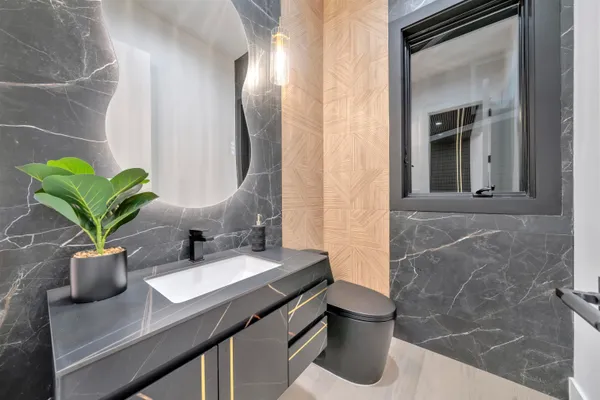 $2,599,995 | 801 Godwin Road, Paramus, NJ 07652