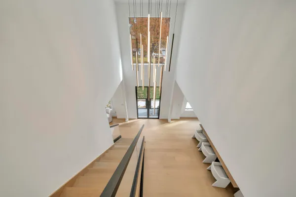 $2,599,995 | 801 Godwin Road, Paramus, NJ 07652