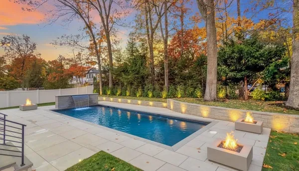 $2,599,995 | 801 Godwin Road, Paramus, NJ 07652