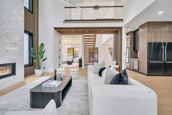 $2,599,995 | 801 Godwin Road, Paramus, NJ 07652