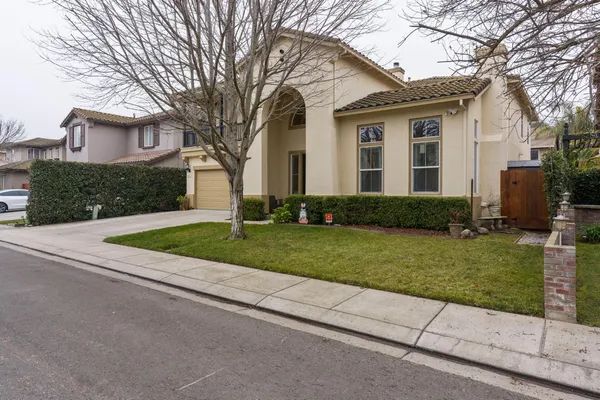 $850,000 | 4021 Calais Court, Modesto, CA 95356