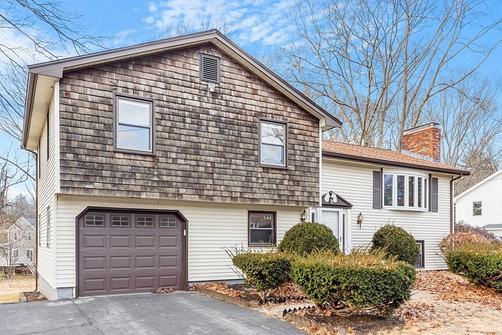 22 Bellingham Road Blackstone, MA 01504 - Photo 2 of 42 Gallery Image 2