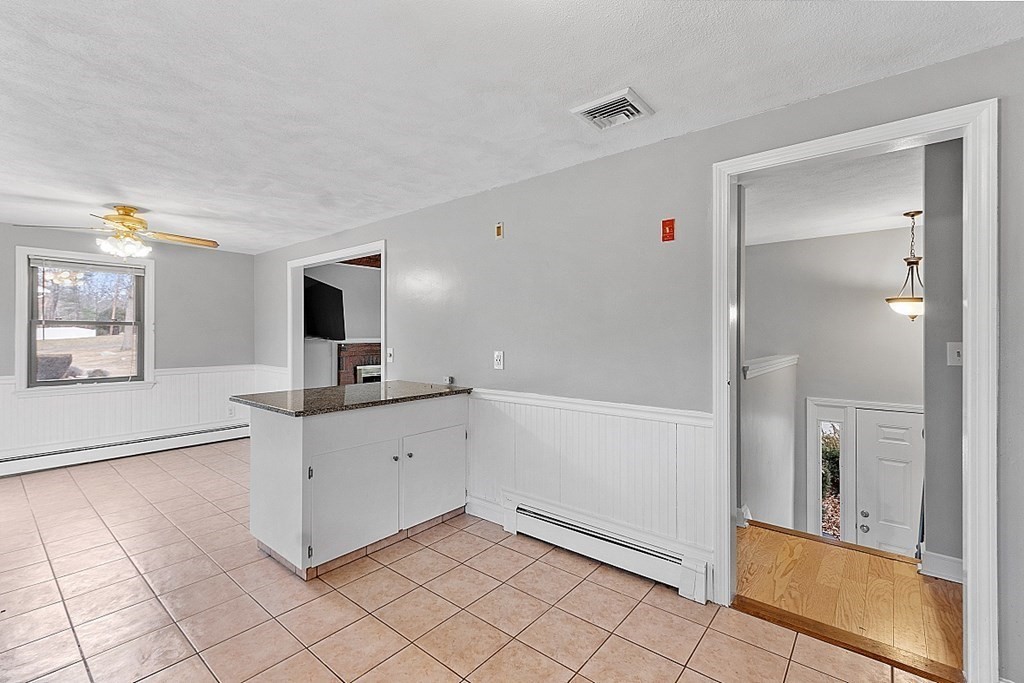22 Bellingham Road Blackstone, MA 01504 - Photo 9 of 42 Gallery Image 9