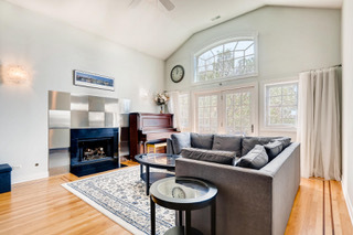 930 West Cuyler Avenue, Unit 3E Chicago, IL 60613 - Photo 2 of 14