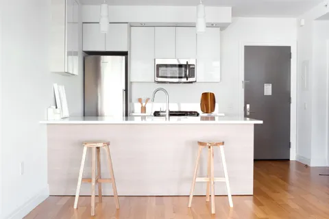 $5,055 | 550 West 54th Street, Unit 2022 | Hell's Kitchen