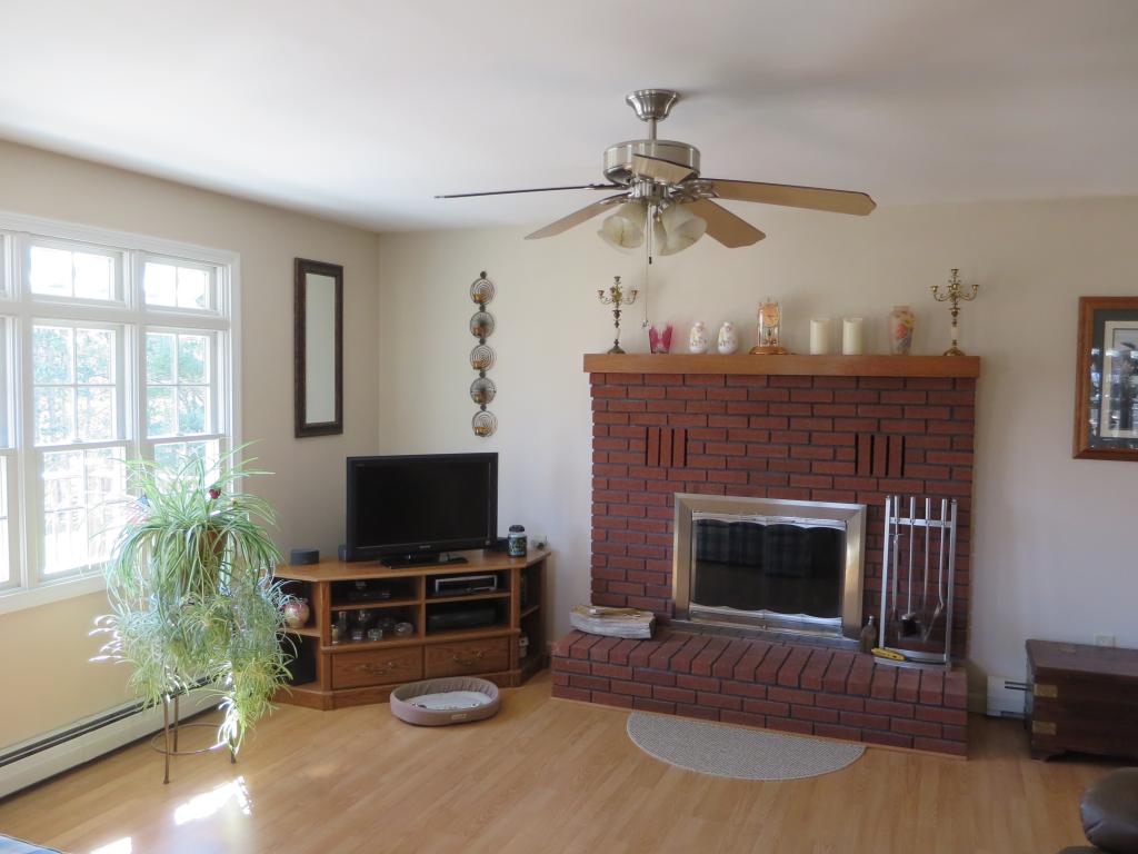 688 Bennett Hill Road Shaftsbury, VT 05262 - Photo 10 of 27 Gallery Image 10
