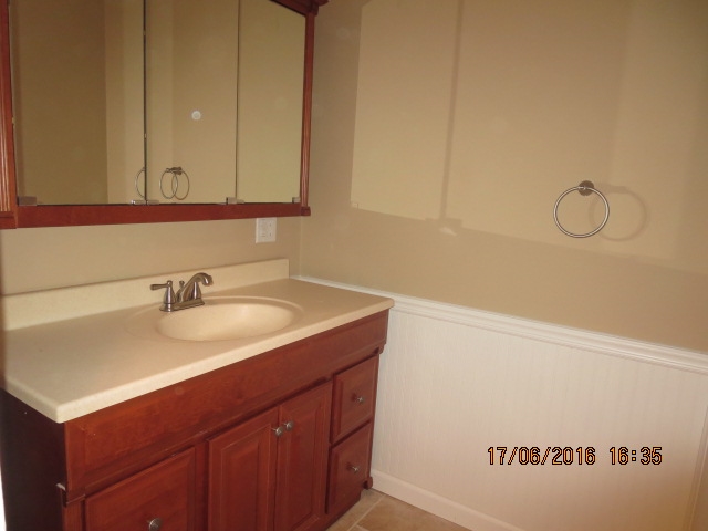 4400 Meadowridge Road Evansville, IN 47710 - Photo 12 of 16 Gallery Image 12