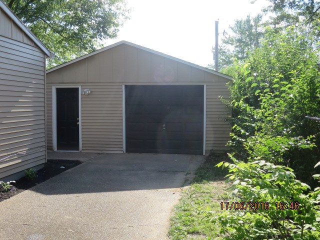 4400 Meadowridge Road Evansville, IN 47710 - Photo 15 of 16 Gallery Image 15