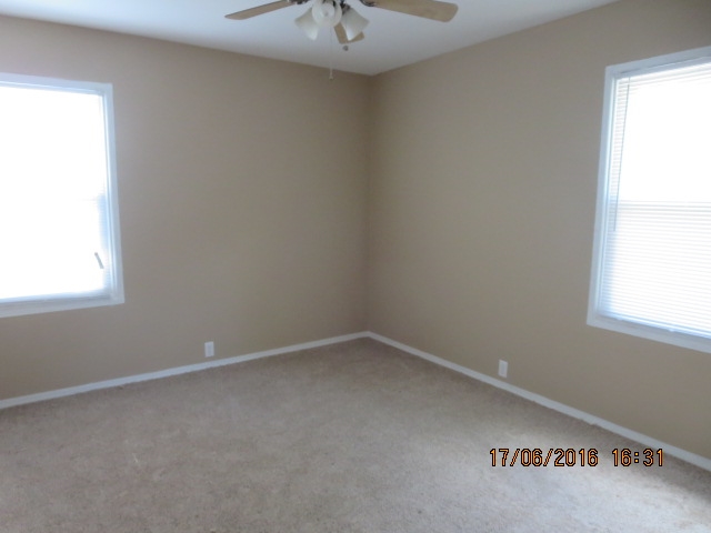4400 Meadowridge Road Evansville, IN 47710 - Photo 8 of 16 Gallery Image 8